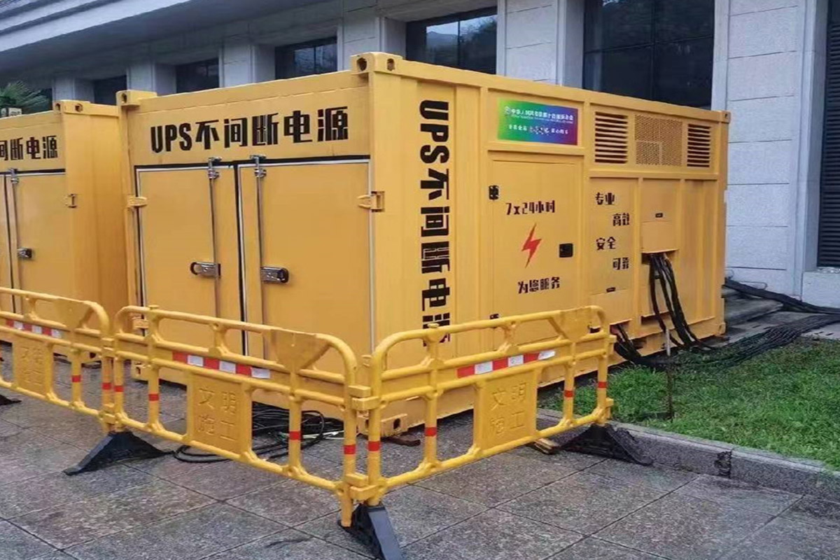 宜良发电机租赁施工现场